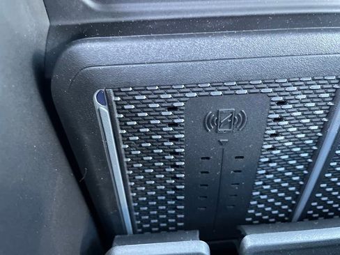 Certified 2025 RAM 1500 Big Horn image 24