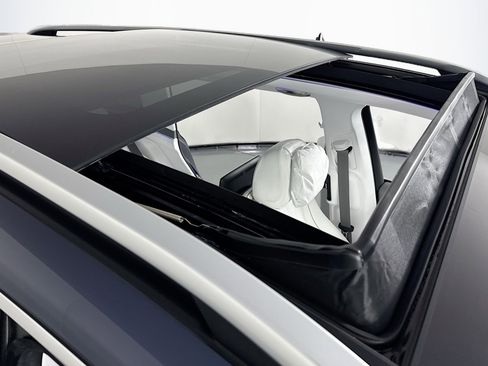 New 2026 Mercedes-Benz Maybach GLS 600 4MATIC image 24