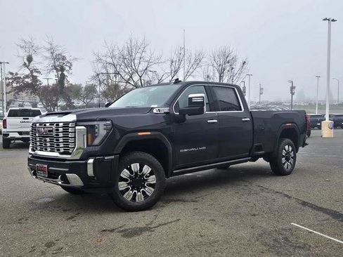 New 2026 GMC Sierra 3500 Denali w/ Denali Reserve Package AWD/4WD image 8