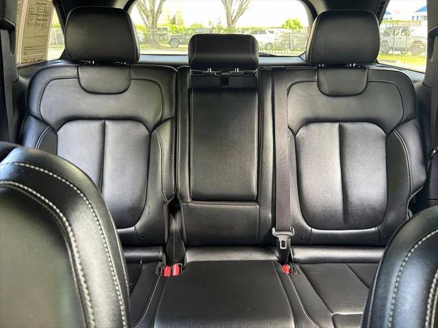 Certified 2025 Jeep Grand Cherokee Limited RWD image 14