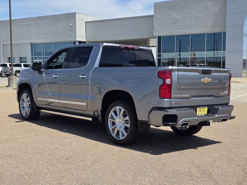 New 2026 Chevrolet Silverado 1500 High Country AWD/4WD image 6