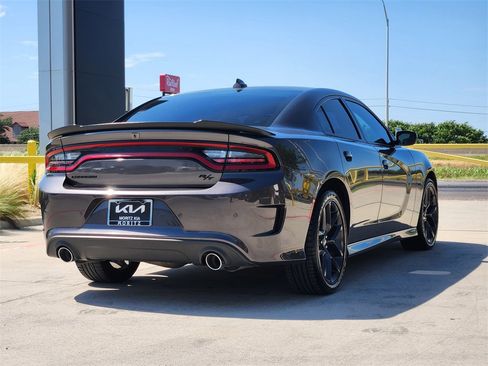 Used 2023 Dodge Charger R/T w/ Blacktop Package image 4