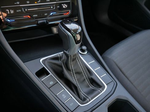 Used 2025 Volkswagen Jetta S image 24