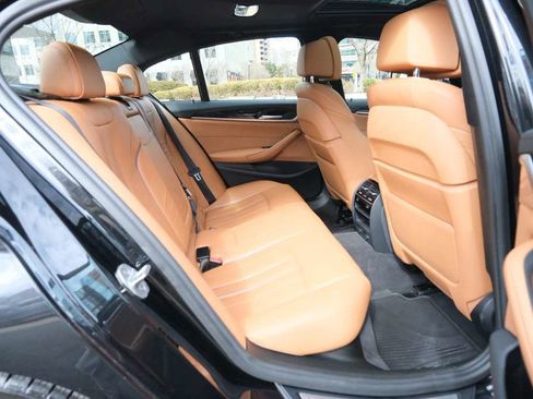 Used 2017 BMW 540i xDrive image 26