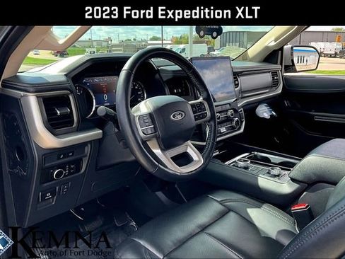 Used 2023 Ford Expedition XLT AWD/4WD image 21