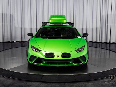 Used 2024 Lamborghini Huracan Sterrato image 6