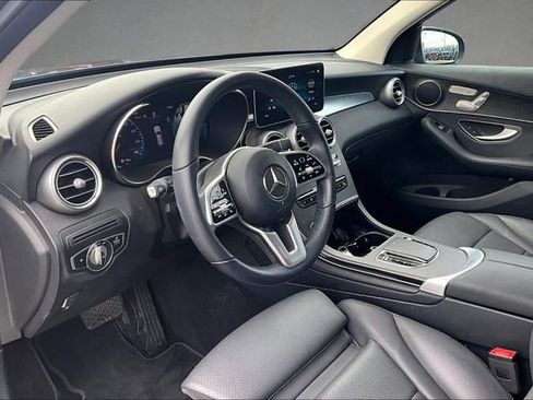 Used 2022 Mercedes-Benz GLC 300 image 12