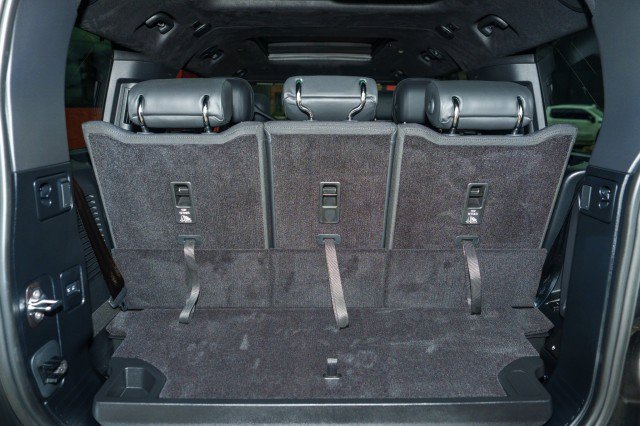 Used 2025 Land Rover Defender 130 X AWD/4WD image 30