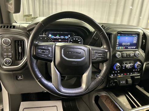 Used 2020 GMC Sierra 2500 Denali w/ Denali Ultimate Package image 15
