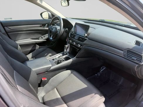 Used 2022 Honda Accord LX image 32