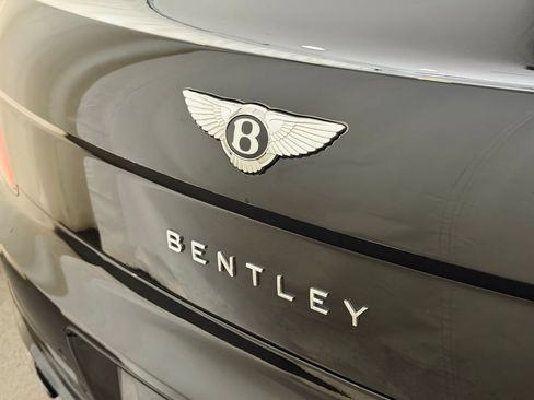 Used 2024 Bentley Flying Spur V8 AWD/4WD image 25