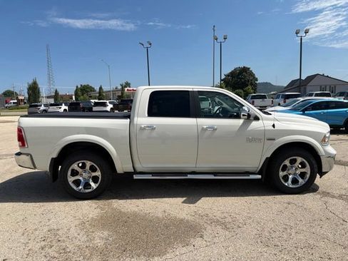 Used 2016 RAM 1500 Laramie w/ Convenience Group AWD/4WD image 6