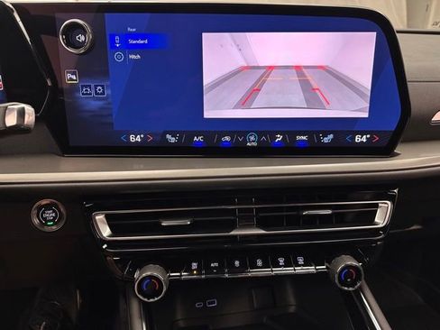 New 2026 Chevrolet Traverse LT w/ LPO, Floor Liner Package AWD/4WD image 8