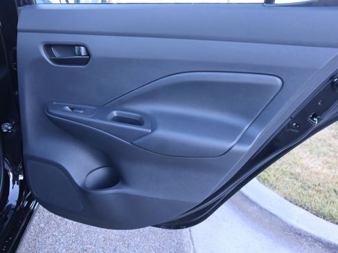 Used 2025 Nissan Versa S w/ Trunk Package image 32