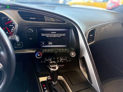 Used 2015 Chevrolet Corvette Z06 w/ 3LZ Preferred Equipment Group image 60