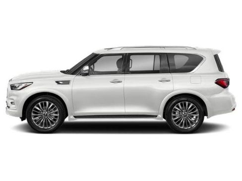 Used 2024 INFINITI QX80 Sensory AWD/4WD image 3