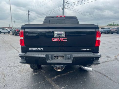 Used 2017 GMC Sierra 2500 Denali w/ Duramax Plus Package AWD/4WD image 5