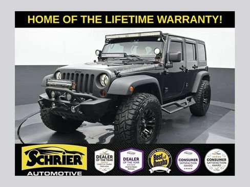 Used 2013 Jeep Wrangler Unlimited Rubicon w/ Connectivity Group AWD/4WD image 1
