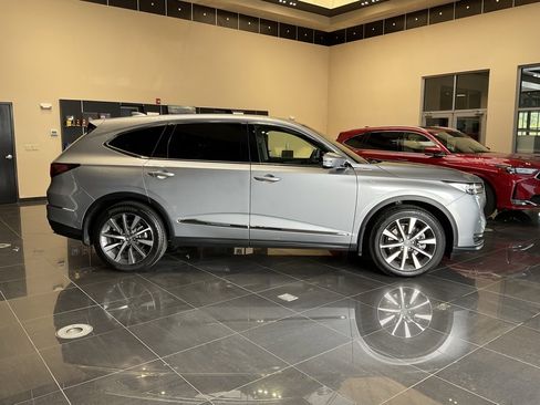 Certified 2025 Acura MDX w/ Technology Package image 8