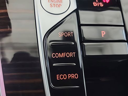 Used 2026 BMW X5 sDrive40i w/ Premium Package image 18