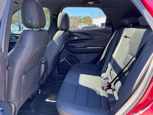 Used 2021 Chevrolet TrailBlazer RS w/ Sun and Liftgate Package image 26