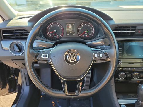 Used 2020 Volkswagen Passat 2.0T R-Line FWD image 17