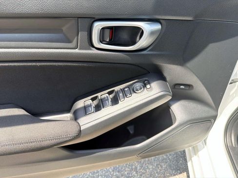 Used 2023 Honda Civic Sport image 12
