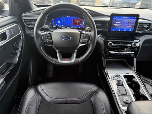 Certified 2023 Ford Explorer ST image 21