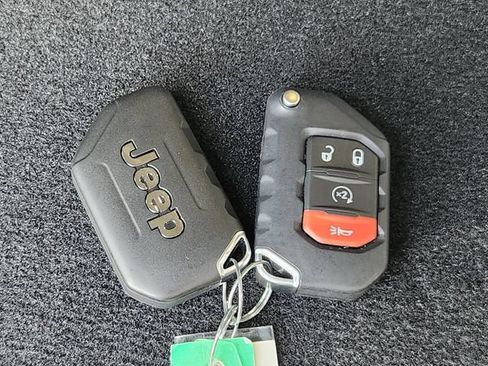 Certified 2026 Jeep Wrangler Unlimited Sport AWD/4WD image 35