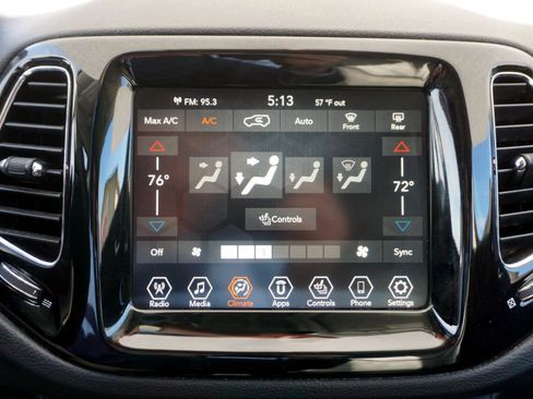 Used 2021 Jeep Compass Limited image 12