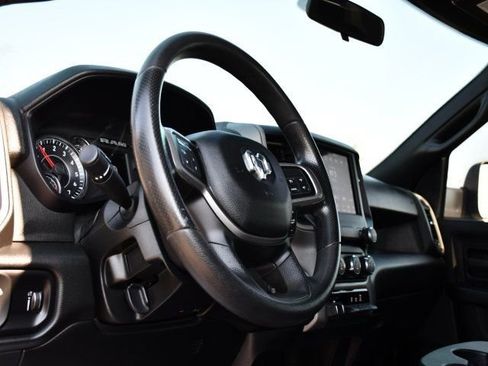 Used 2021 RAM 2500 Tradesman w/ Chrome Appearance Group image 16