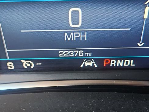 Used 2024 Chevrolet Equinox LT FWD image 16