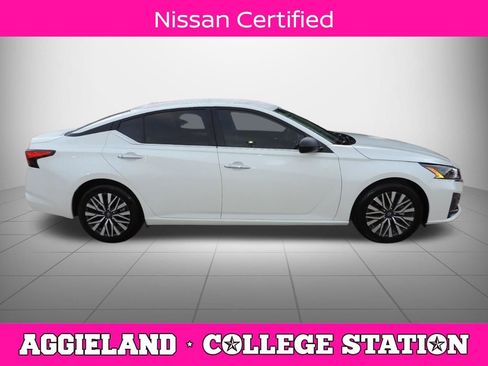 Certified 2024 Nissan Altima 2.5 SV FWD image 2