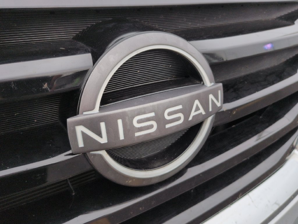 Used 2025 Nissan Pathfinder SV AWD/4WD image 31