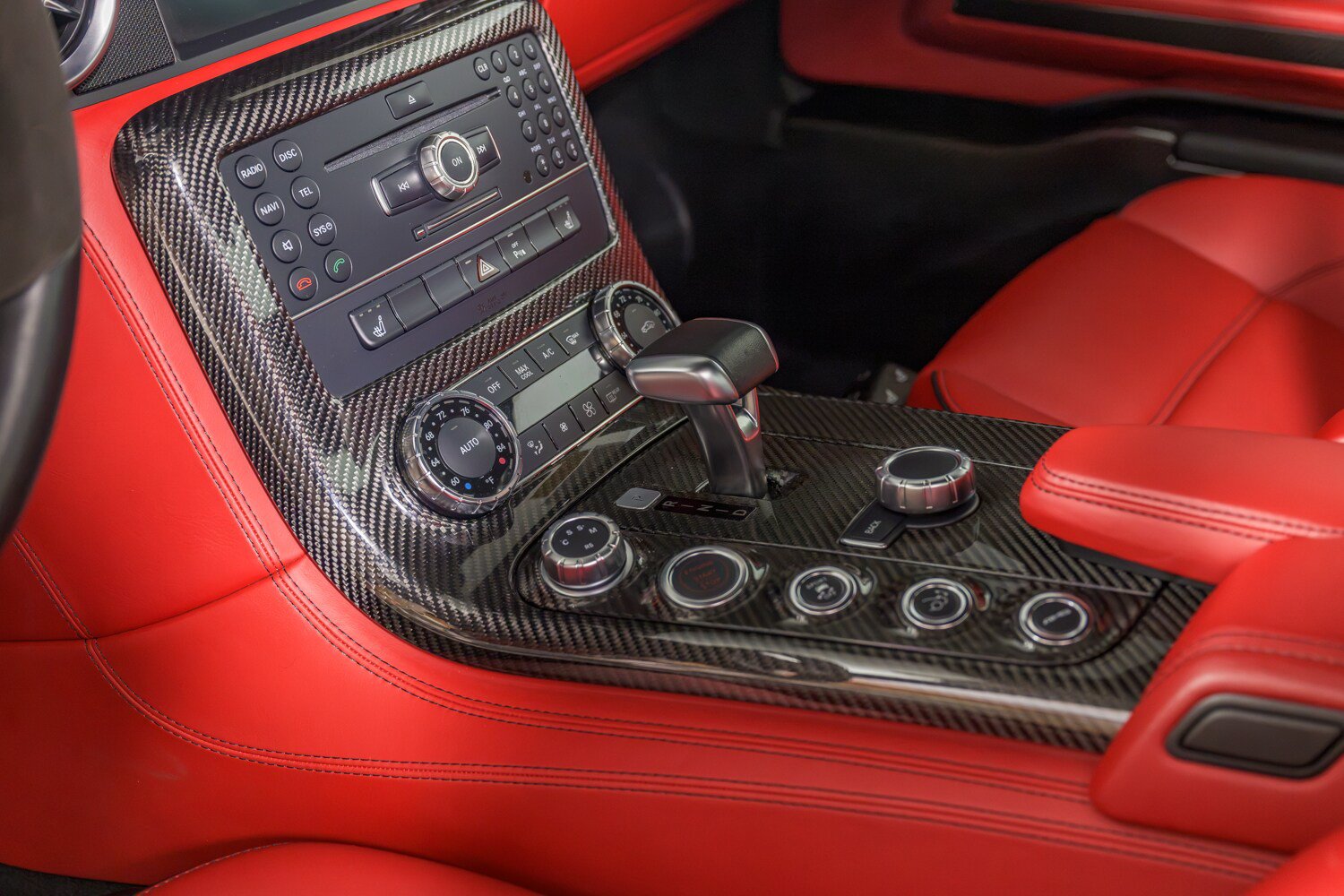 Used 2011 Mercedes-Benz SLS AMG Coupe image 29