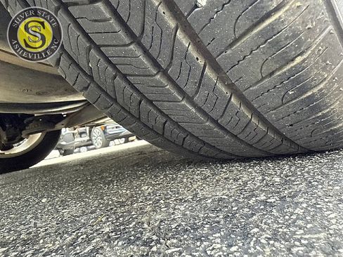 Used 2003 Volkswagen Passat GLX image 9