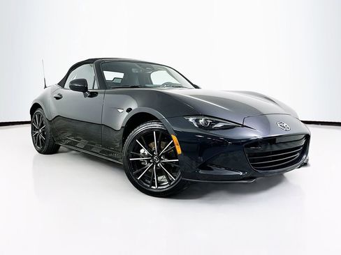 New 2025 MAZDA MX-5 Miata Grand Touring image 1