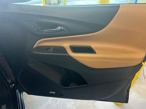 Used 2020 Chevrolet Equinox Premier image 46