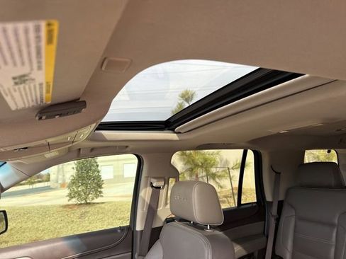 Used 2018 GMC Yukon Denali image 13