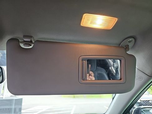 Used 2015 Toyota RAV4 XLE FWD image 32