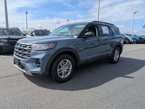 New 2026 Ford Explorer Active w/ Active Comfort Package image 8