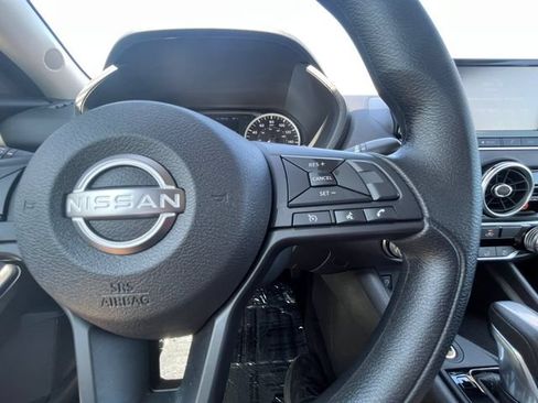 Used 2025 Nissan Sentra S FWD image 12