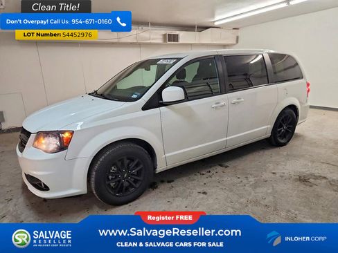 Used 2019 Dodge Grand Caravan SE FWD image 1