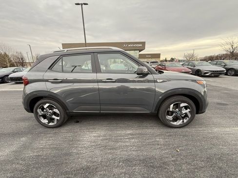 New 2026 Hyundai Venue SEL image 2