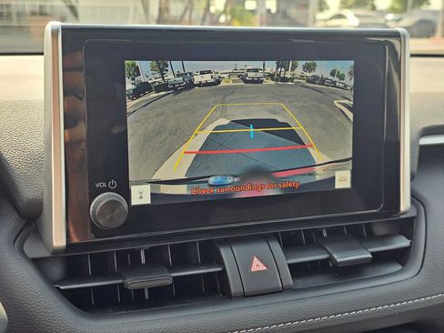 Certified 2025 Toyota RAV4 XLE AWD/4WD image 27