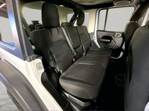 Used 2023 Jeep Wrangler Unlimited Rubicon 4xe AWD/4WD image 24