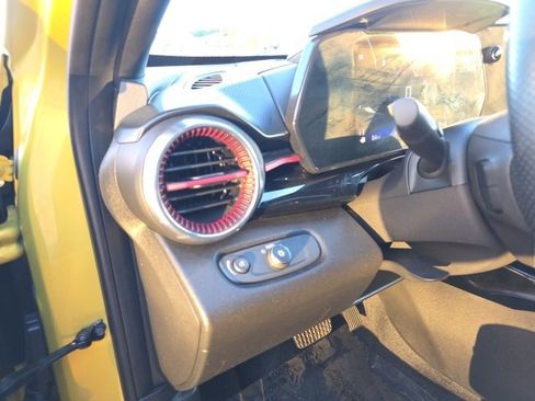 Used 2024 Chevrolet Trax RS w/ Driver Confidence Package image 11