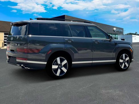 New 2025 Hyundai Santa Fe Limited AWD/4WD image 9