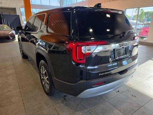 Used 2021 GMC Acadia SLE FWD image 11