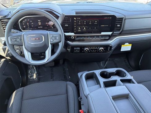 New 2026 GMC Sierra 1500 Elevation image 6